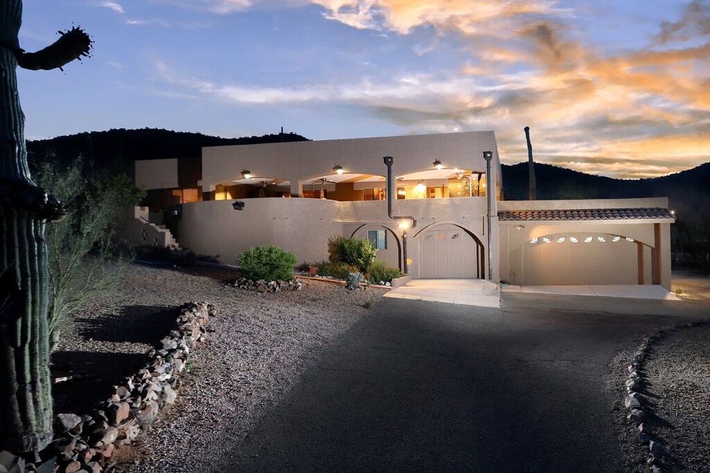 stunning holiday home with gorgeous views
