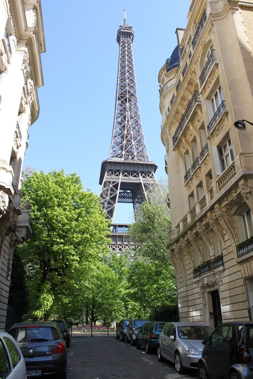 beautiful apartment right next to the eiffel tower