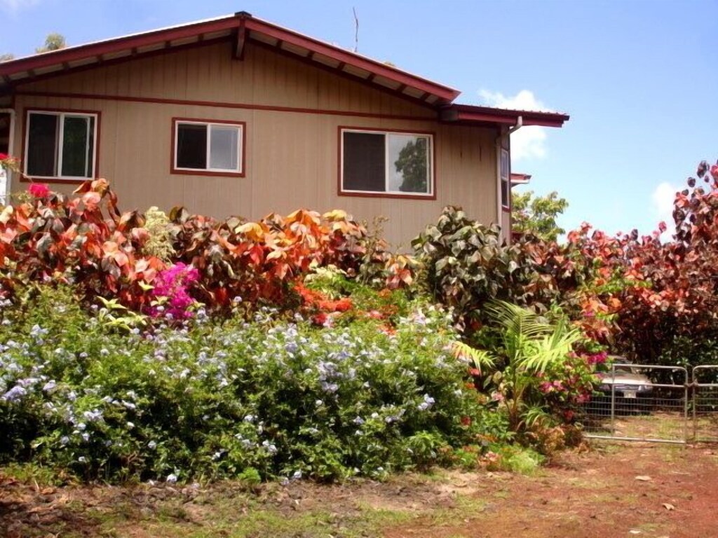 private one-bedroom cottage