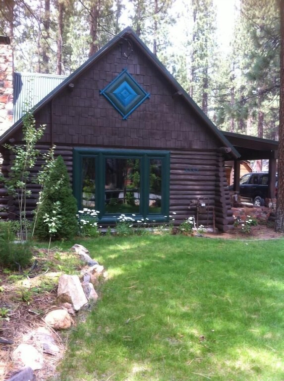 dog-friendly cabin with modern amenities