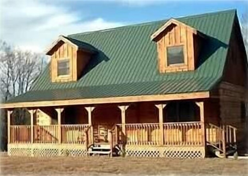 experience great mountain views at webb's hideaway log cabin
