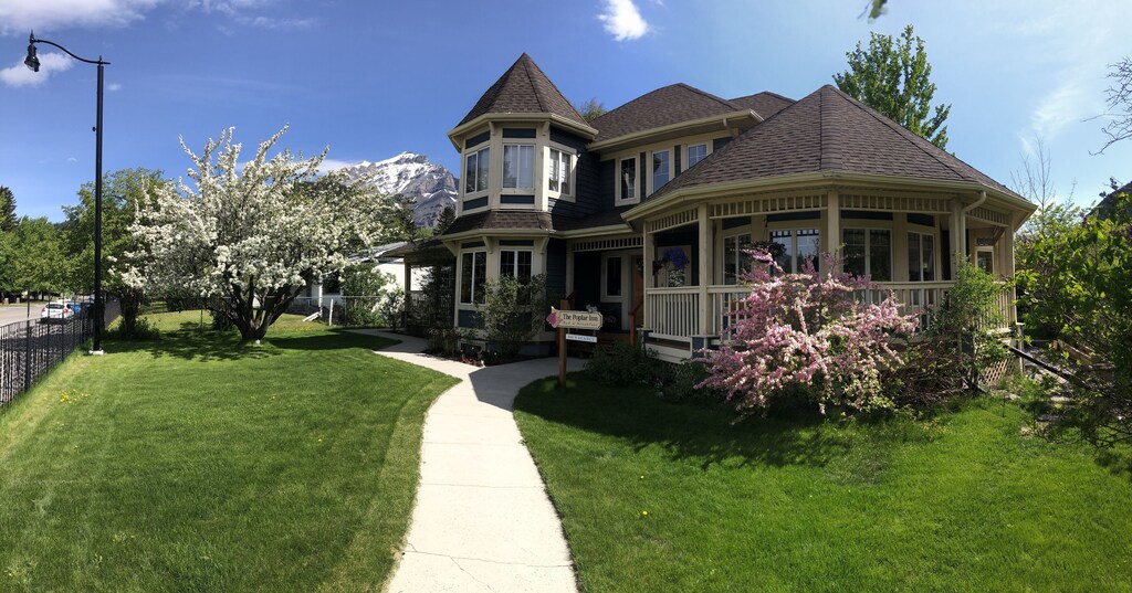 charming chalet with excellent views