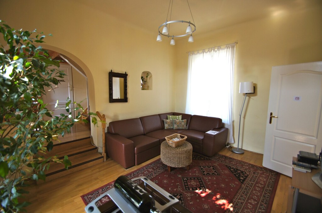 homeaway budapest | beautiful apartments overlooking a bauhaus courtyard