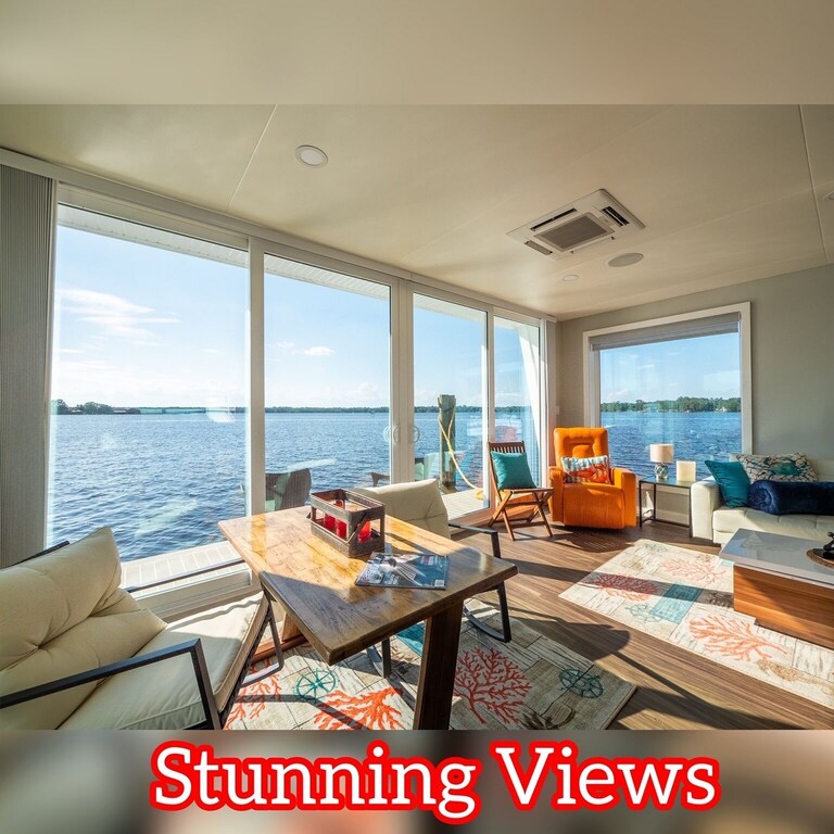 luxurious floating home in jacksonville