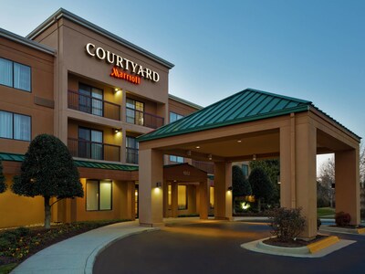 Courtyard By Marriott Chesapeake Greenbrier East Courtyard By Marriott Chesapeake