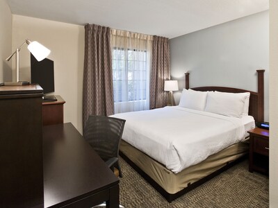 Staybridge Suites Charlotte Ballantyne