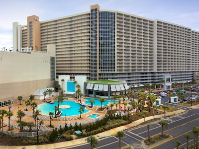Laketown Wharf Von Emerald View Resorts Panama City Beach Panama City Beach