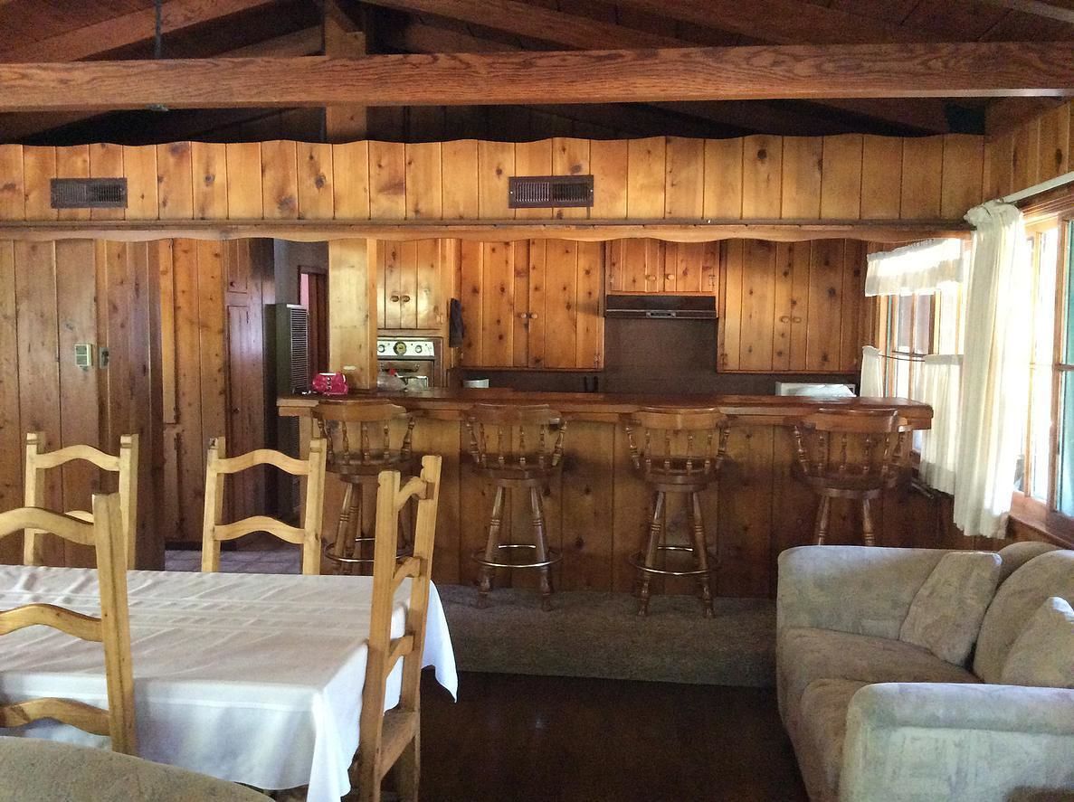 Kern Riverfront Lodge - Kernville