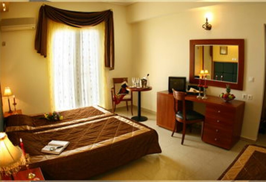 ionis art hotel laganas zante