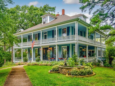 Lookout Cottages In Eureka Springs Eureka Springs Historic