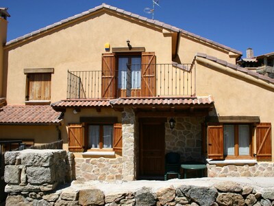 Casa Rural La Casa de la Yaya - Hoyos del Espino