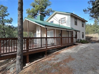 Chalmers Three Bedroom Cabin Ruidoso