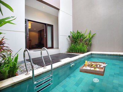 Uppala Villa Seminyak Kuta