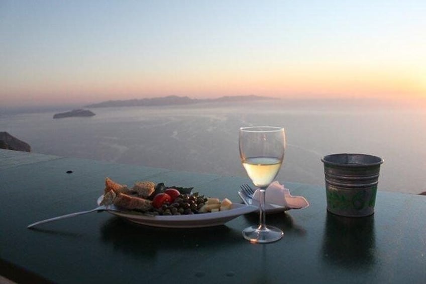 Santorini tour Luxury experience with Sunset