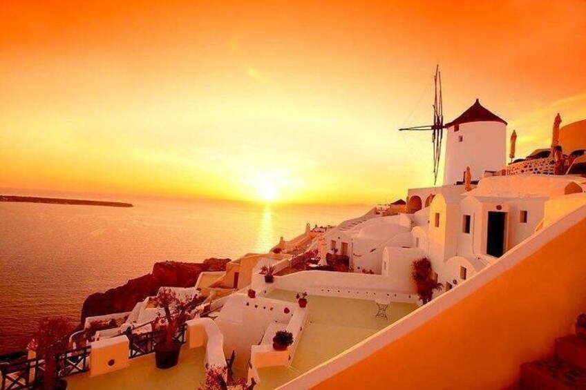 Santorini tour Luxury experience with Sunset