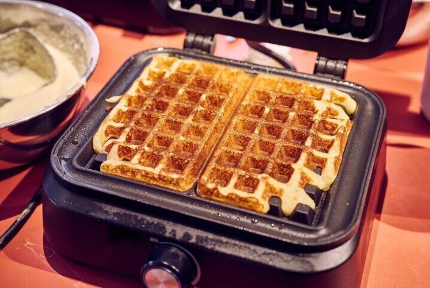 The Waffles 'n Beer Workshop in Bruges Centre