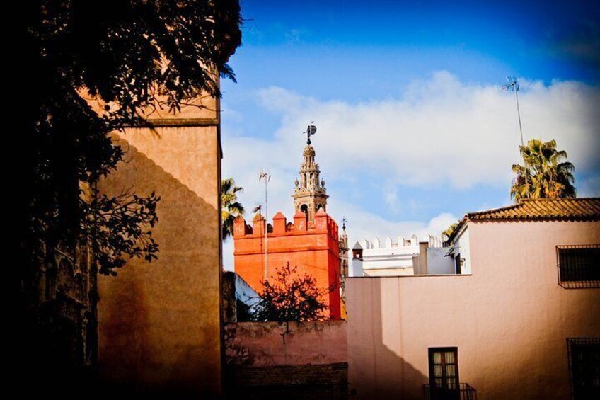 The Real Gems of Seville. Private Tour