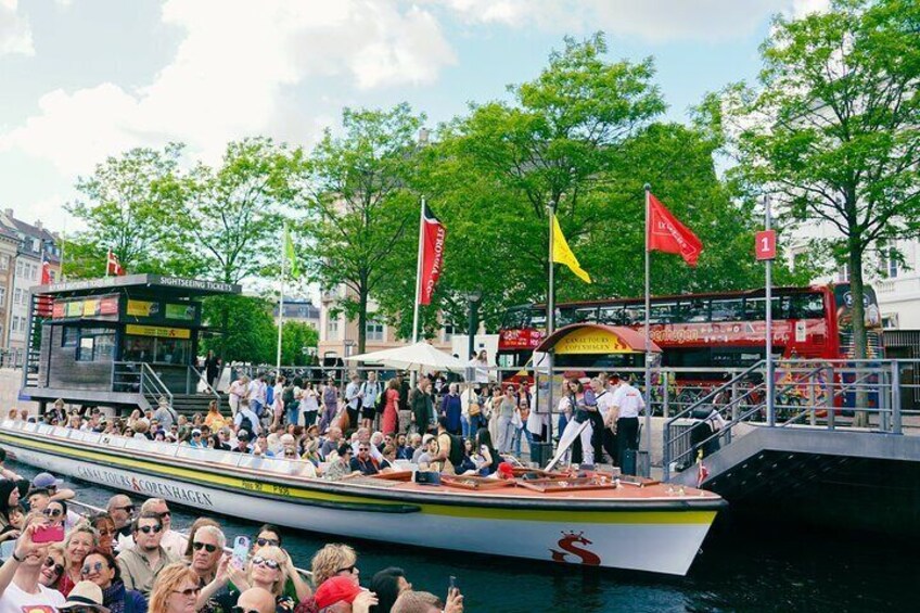 Copenhagen Sightseeing Classic Canal Tour With Live Guide