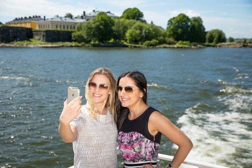 Beautiful Canal Route, 1,5h archipelago cruise