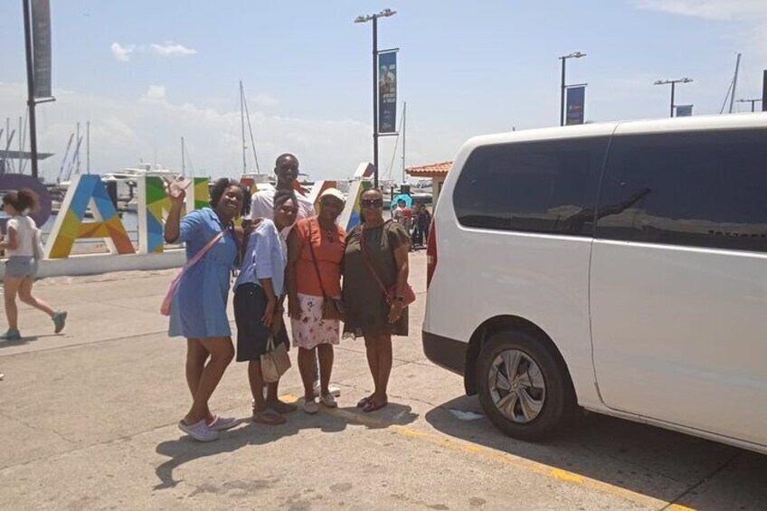 Panama City Tour and Panama Canal (Miraflores Locks)