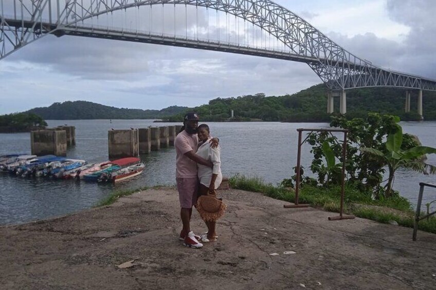 Panama City Tour and Panama Canal (Miraflores Locks)