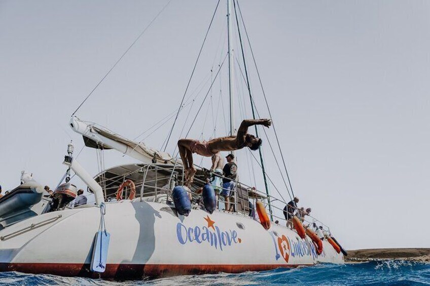 Catamaran Cruise to Papagayo beaches, lunch and water activities
