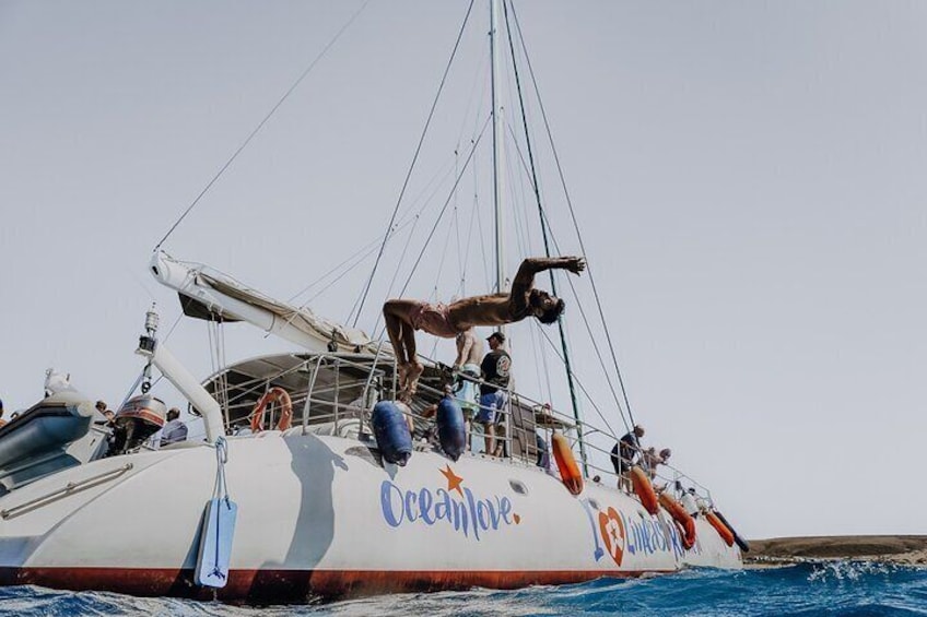 Catamaran Cruise to Papagayo beaches, lunch and water activities