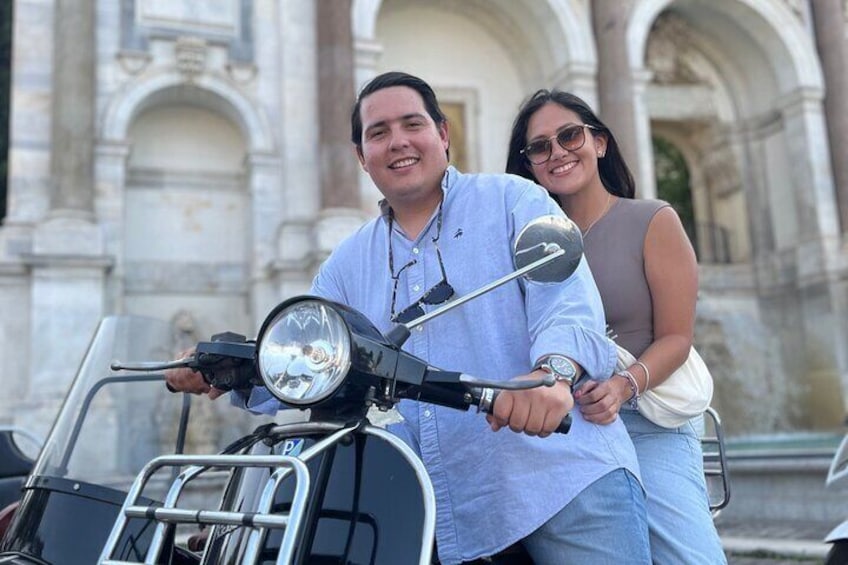 Vespa Tour By Night