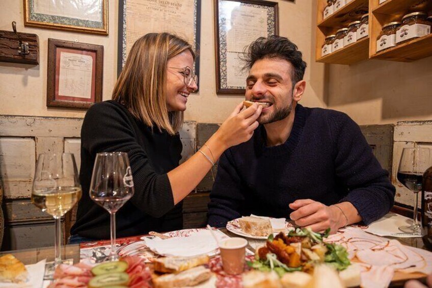 Milan: Aperitivo & Street Food Tour Delights by Do Eat Better