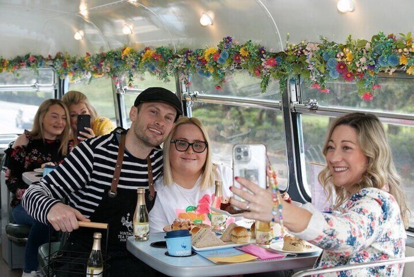 Afternoon Tea Bus Tour in Dublin 
