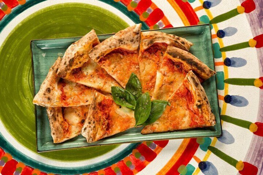Half-Day Pizza Making Class in Taormina