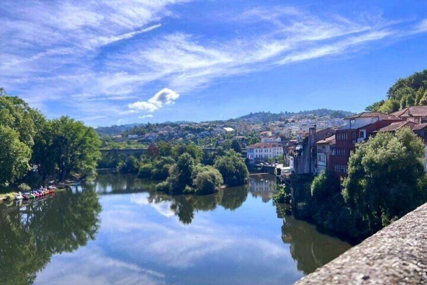 Douro Valley 3 Wine Experiences with Traditional Lunch and Optional Boat Cruise