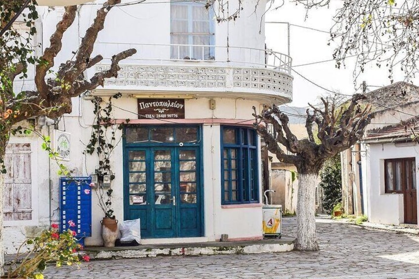 Mythical Escape: Cave of Zeus & Knossos Palace with Lassithi Plateau from Chania