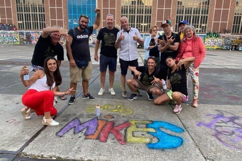 Upgrade to the Urban tour plus Graffiti art with Mikes!