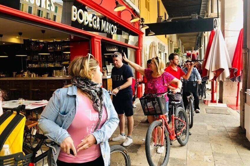 Palma de Mallorca Bike Tour with Optional Tapas