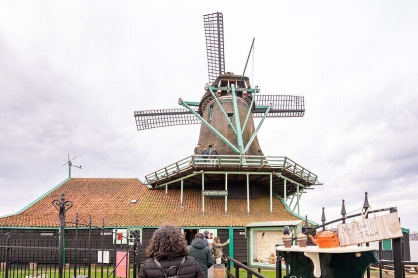 Giethoorn and Zaanse Schans Windmills Day Trip from Amsterdam