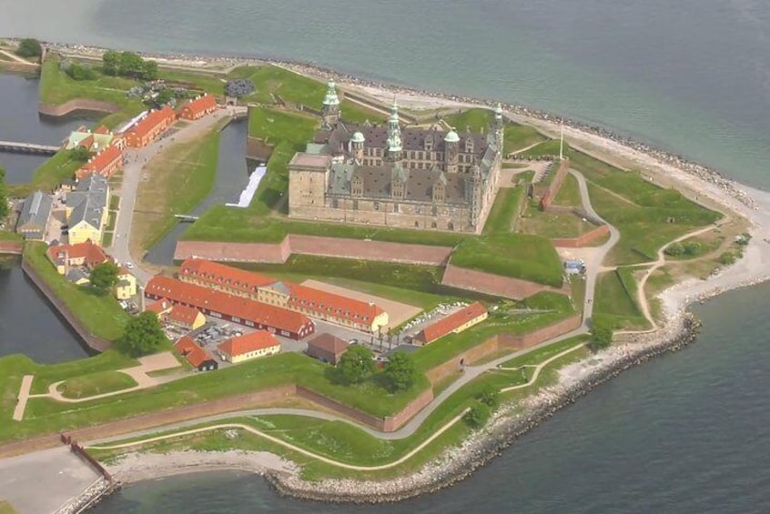 Hamlet And Sweden Tour - Two countries in one day !