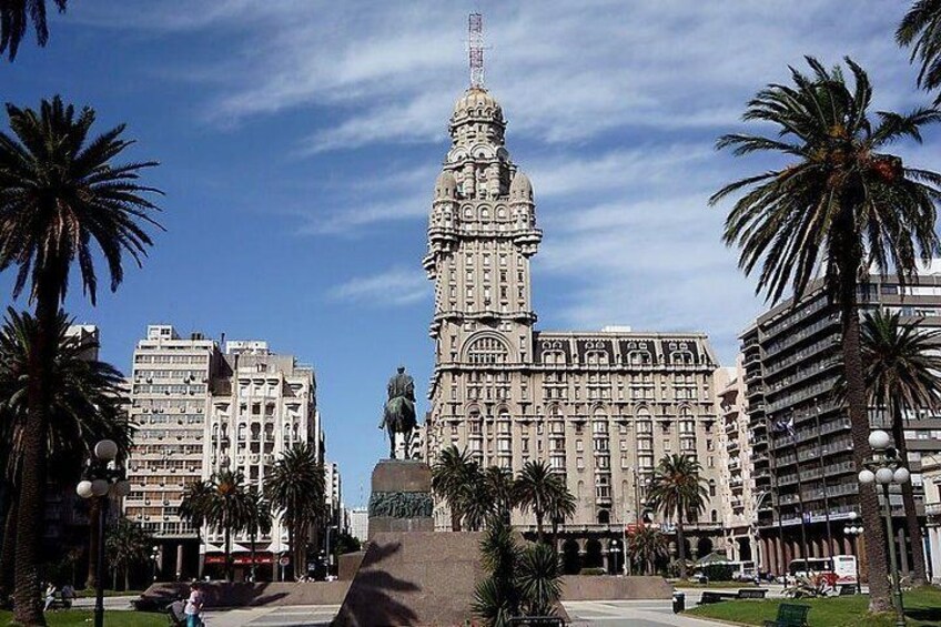 Half-day Regular City Tour at Montevideo 