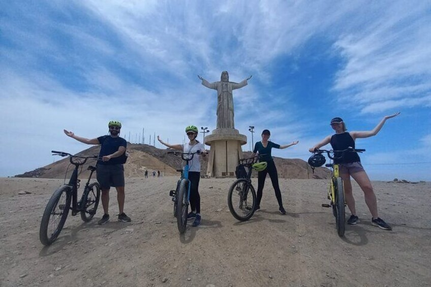 The Bohemian Charm of Barranco Bike Tour 5*
