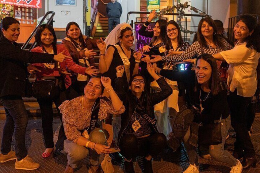 Party tour in Miraflores with Bar Crawl Lima