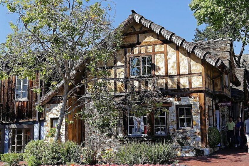 Carmel-by-the-Sea's Fairytale Houses: A Self-Guided Walking Tour