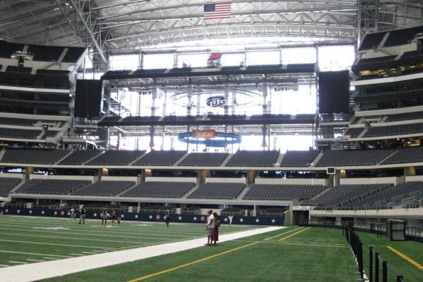 Small-Group Dallas Cowboys Stadium Tour with Transportation