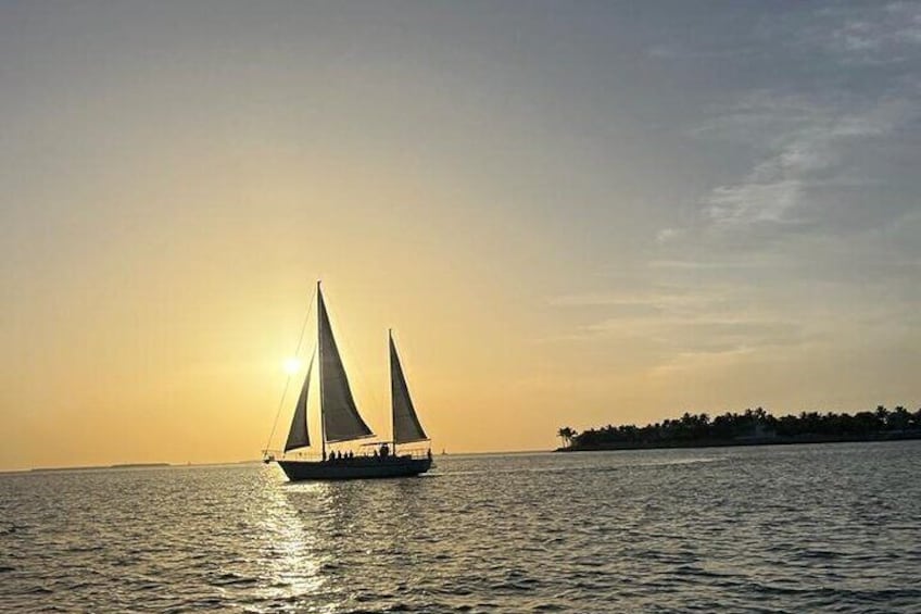 Sunset Sail in Key West with Beverages Included