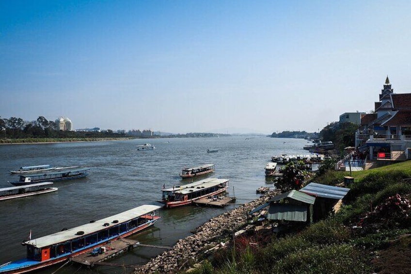 Chiang Rai : Small-Group Day Trip from Chiang Mai City with Golden Triangle