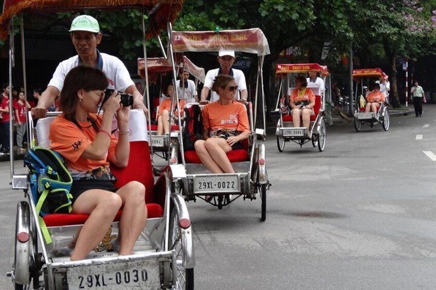 Hanoi cyclo tour