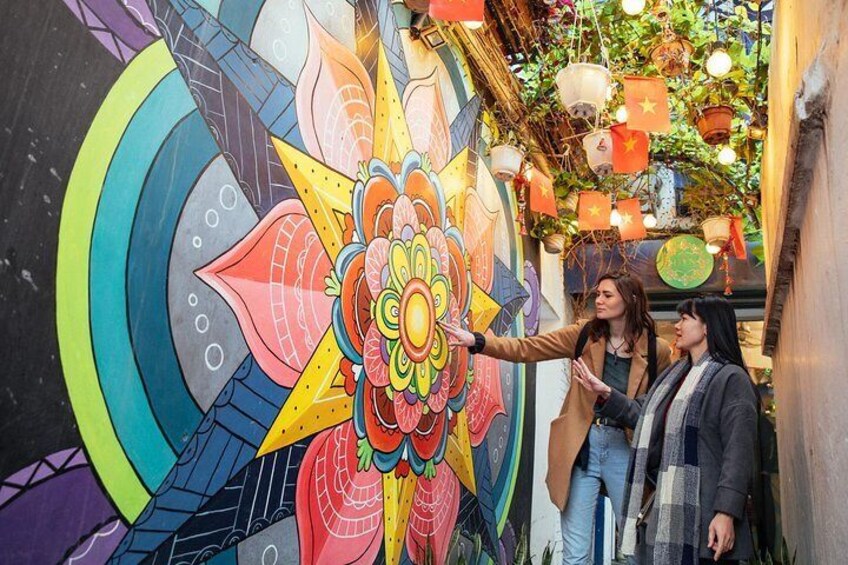 Enjoy a City with a Local!