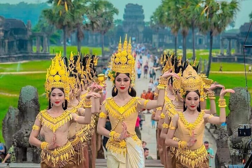 Full-Day Temples of Angkor Small Group Tour