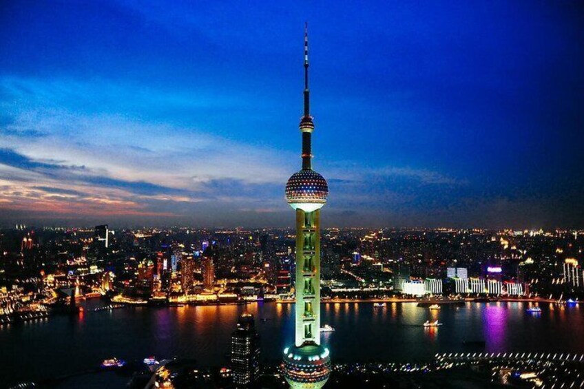 Shanghai Night River Cruise VIP Seating with Private Transfer and Dinner Option