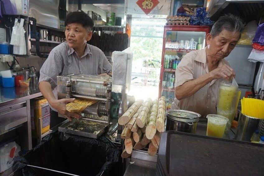 Extracting juice out of sugar cane