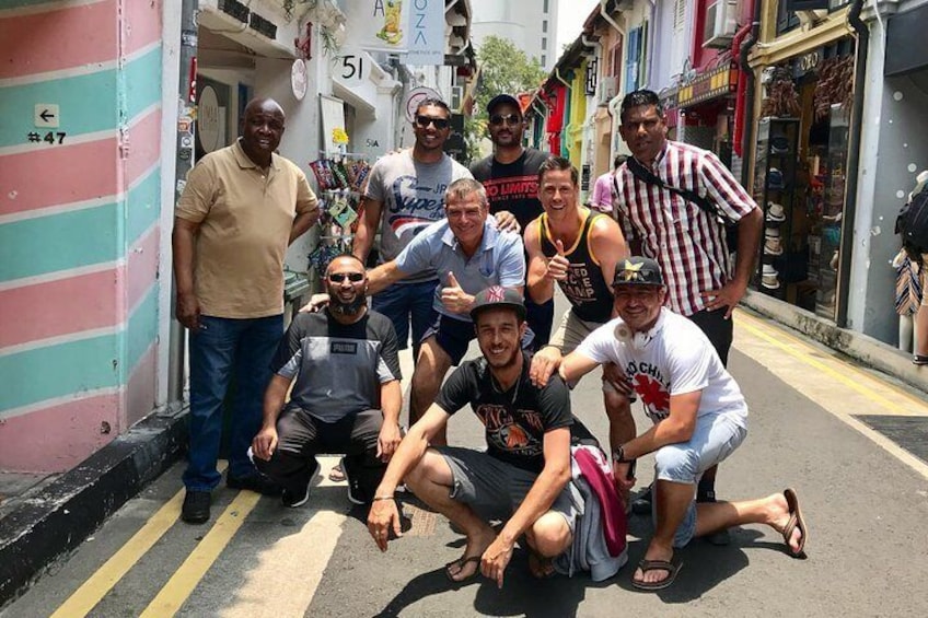 Exploring and absorbing local culture while trying out delicious food